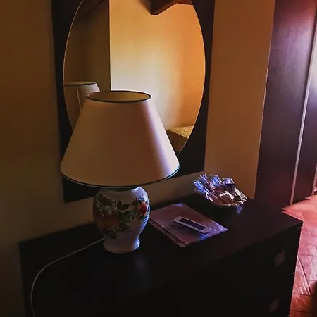 Le Tre Stelle Bed & Breakfast *